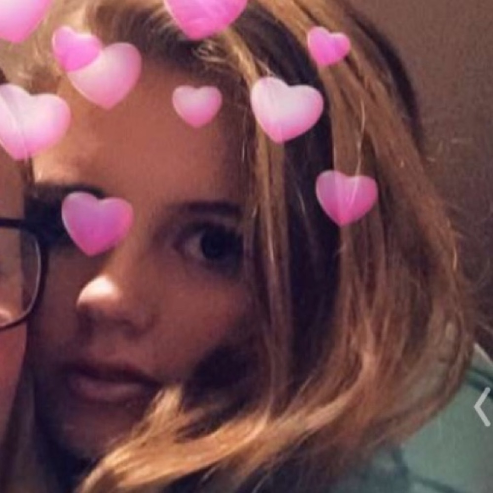 Meet your Posher, Alyssa